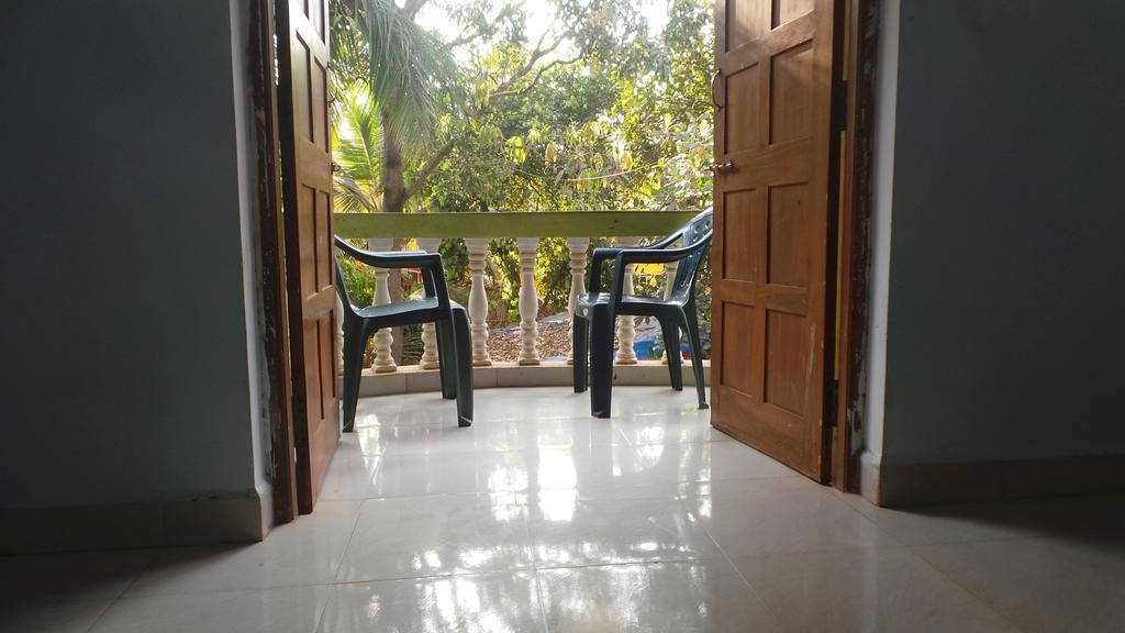קלנגוטה J.S Holiday Guest House מראה חיצוני תמונה